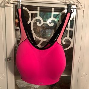 Victoria’s Secret sport. 40D. New with tags. Pink.